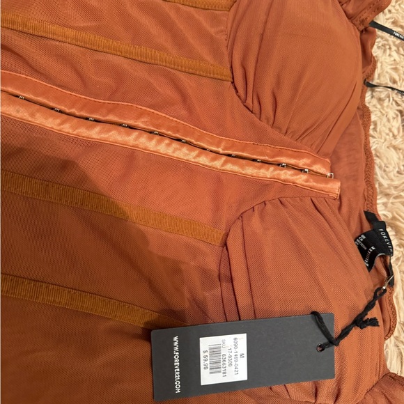 Brand New FORVER21 Sexy Ruched Sleeve Corset Top (M) - Picture 5 of 7